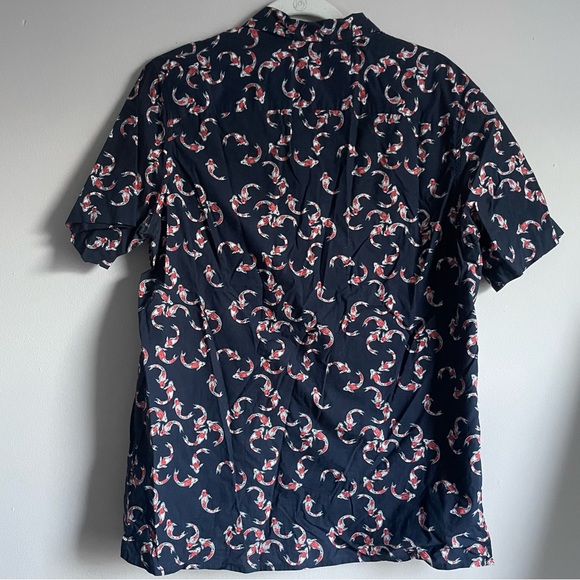 Men’s Koi Fish Print Short Sleeve Button Up - Picture 8 of 8